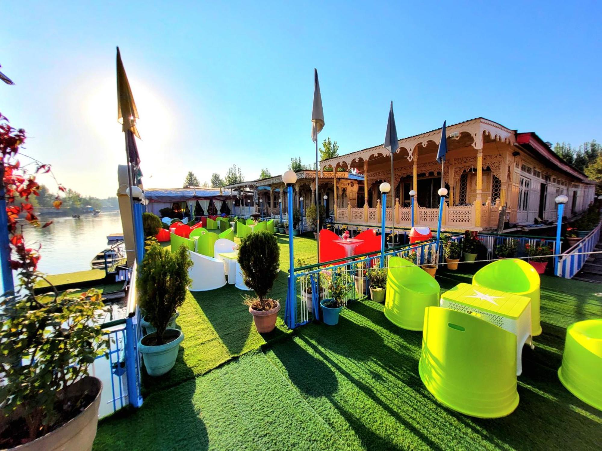 Aziz Palace Group Of Houseboats Srīnagar Buitenkant foto