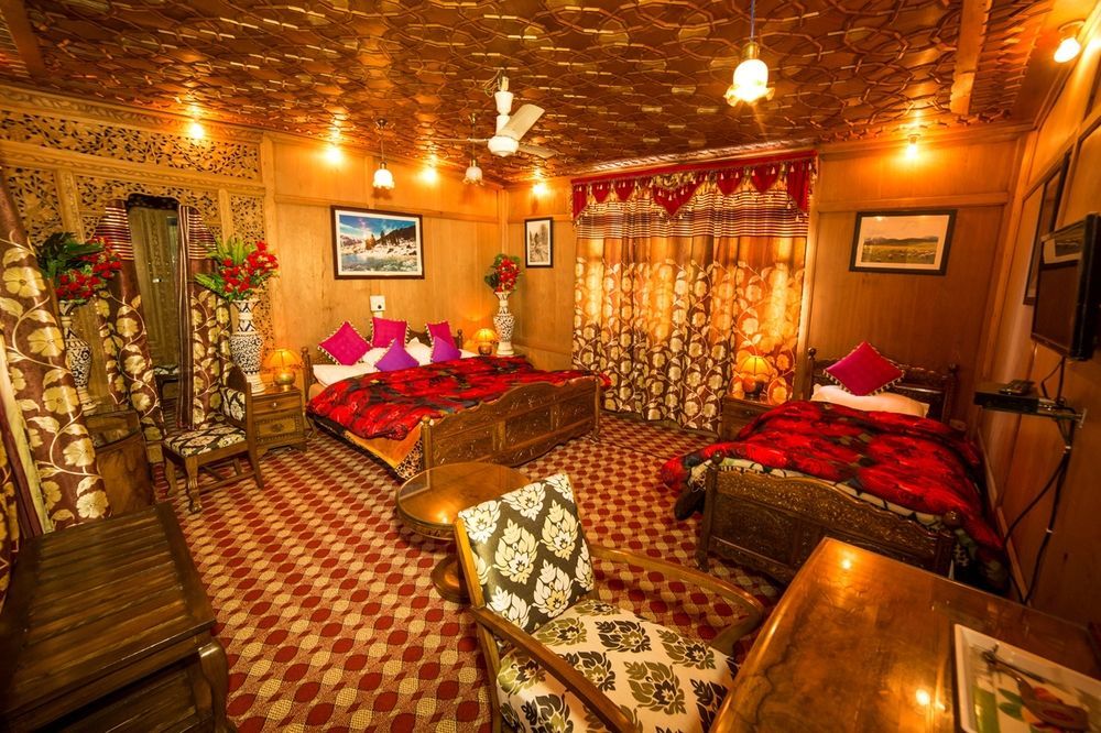 Aziz Palace Group Of Houseboats Srīnagar Buitenkant foto