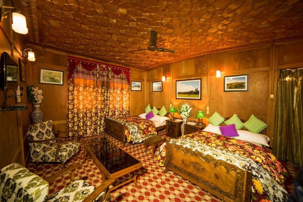 Aziz Palace Group Of Houseboats Srīnagar Buitenkant foto